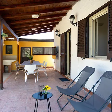 Andolina Villa